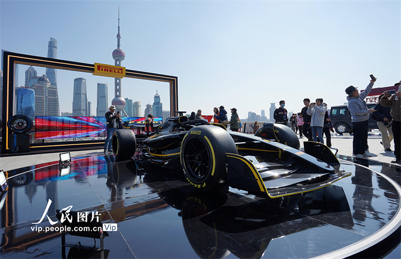 Shanghai: Exposição de carros em torno do Grande Prêmio da China de F1 é um sucesso