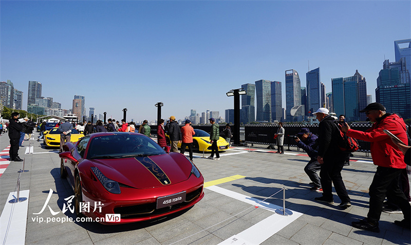 Shanghai: Exposição de carros em torno do Grande Prêmio da China de F1 é um sucesso