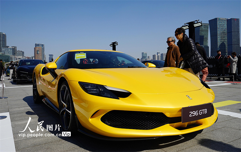 Shanghai: Exposição de carros em torno do Grande Prêmio da China de F1 é um sucesso