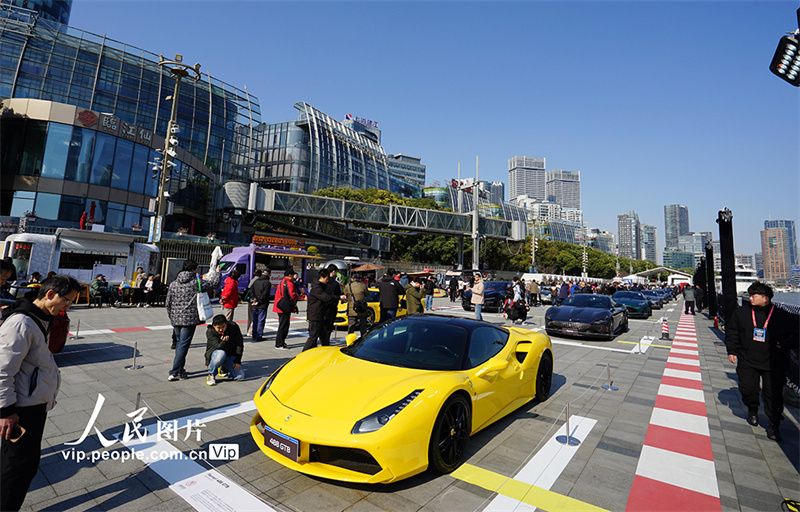 Shanghai: Exposição de carros em torno do Grande Prêmio da China de F1 é um sucesso