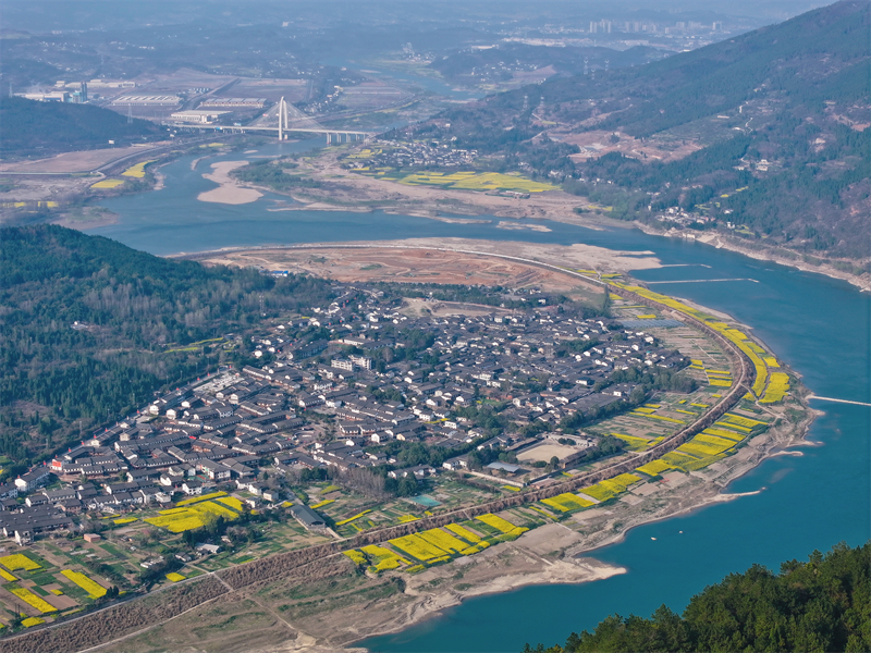 Galeria: Beleza primaveril ao longo do rio Jialing em Guangyuan, sudoeste da China