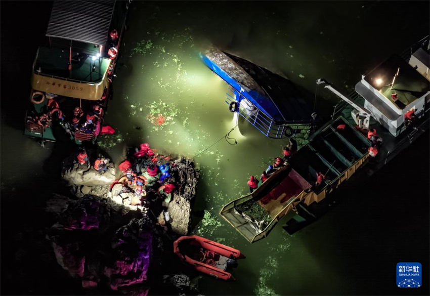 Emborcamento de embarcações deixa 10 mortos no sudoeste da China