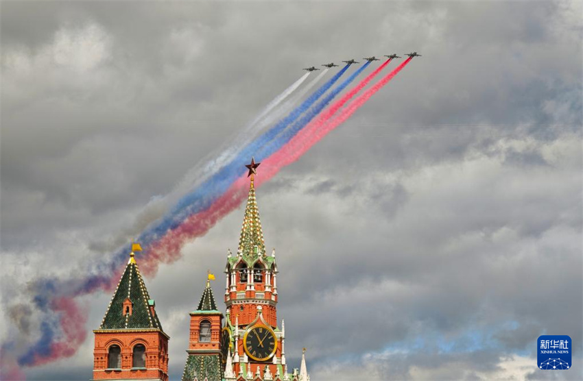 Ensaio do desfile militar em comemoração ao 80º aniversário da vitória na Grande Guerra Patriótica é realizado em Moscou