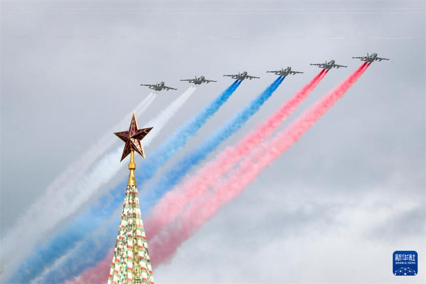 Ensaio do desfile militar em comemoração ao 80º aniversário da vitória na Grande Guerra Patriótica é realizado em Moscou