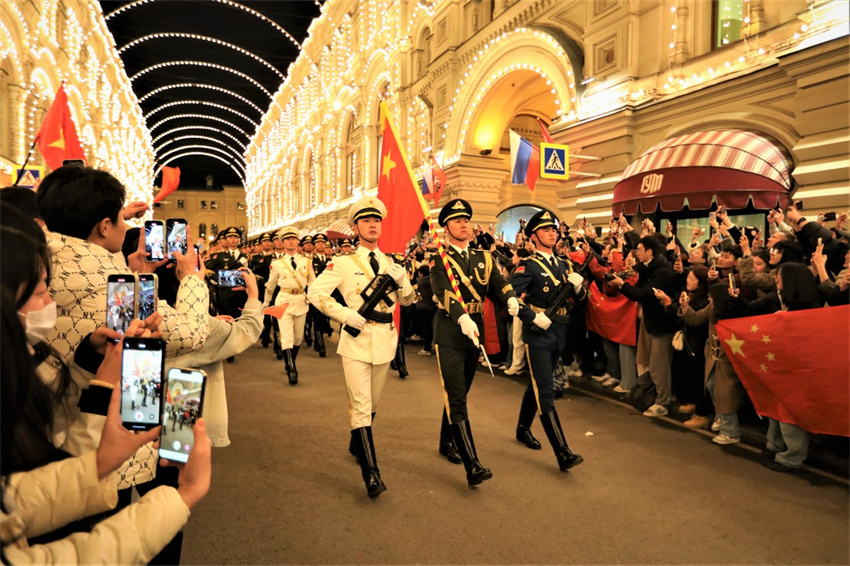Guarda de Honra do Exército de Libertação Popular da China fez uma impressionante aparição em Moscou