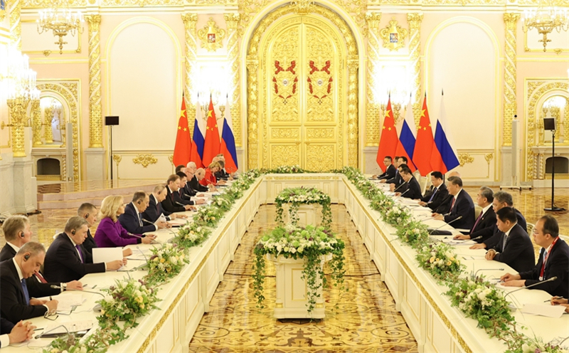 Xi Jinping diz que China e Rússia assumirão responsabilidade especial como grandes países