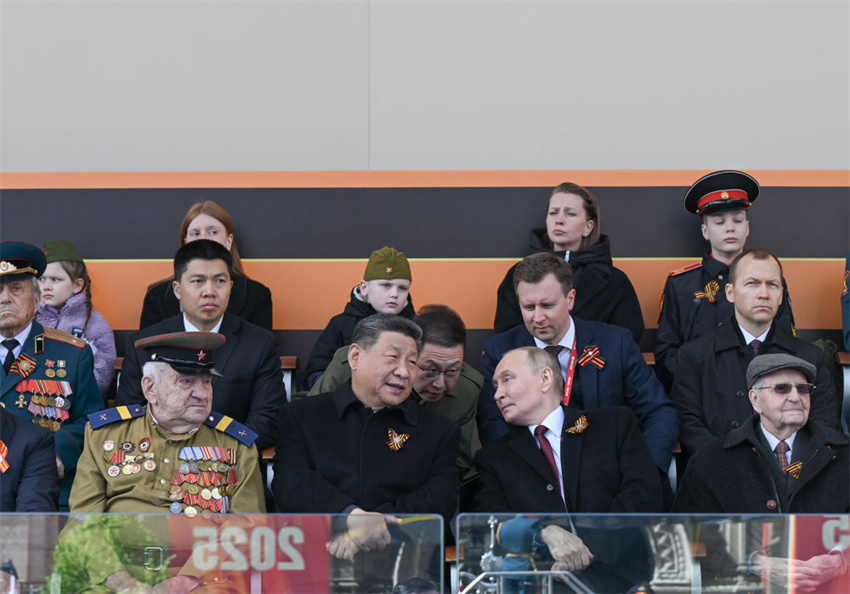 Xi Jinping participa das celebrações do Dia da Vitória na Rússia
