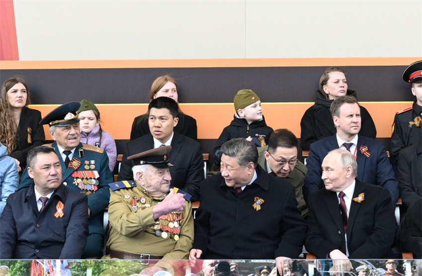 Xi Jinping participa das celebrações do Dia da Vitória na Rússia