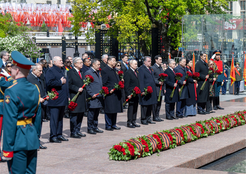 Xi Jinping participa das celebrações do Dia da Vitória na Rússia