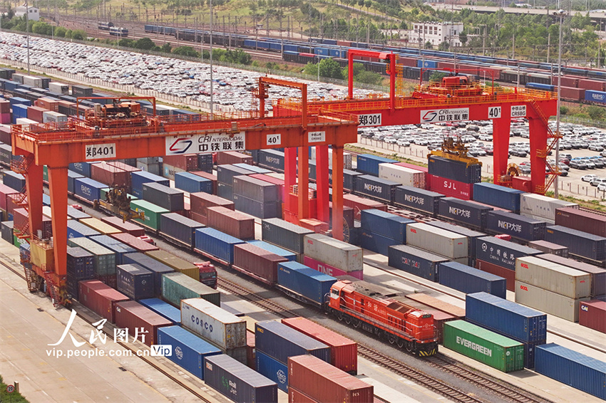 Henan: trens de carga China-Europa mantêm movimentação intensa