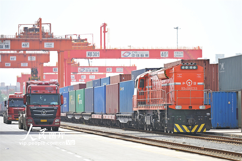 Henan: trens de carga China-Europa mantêm movimentação intensa