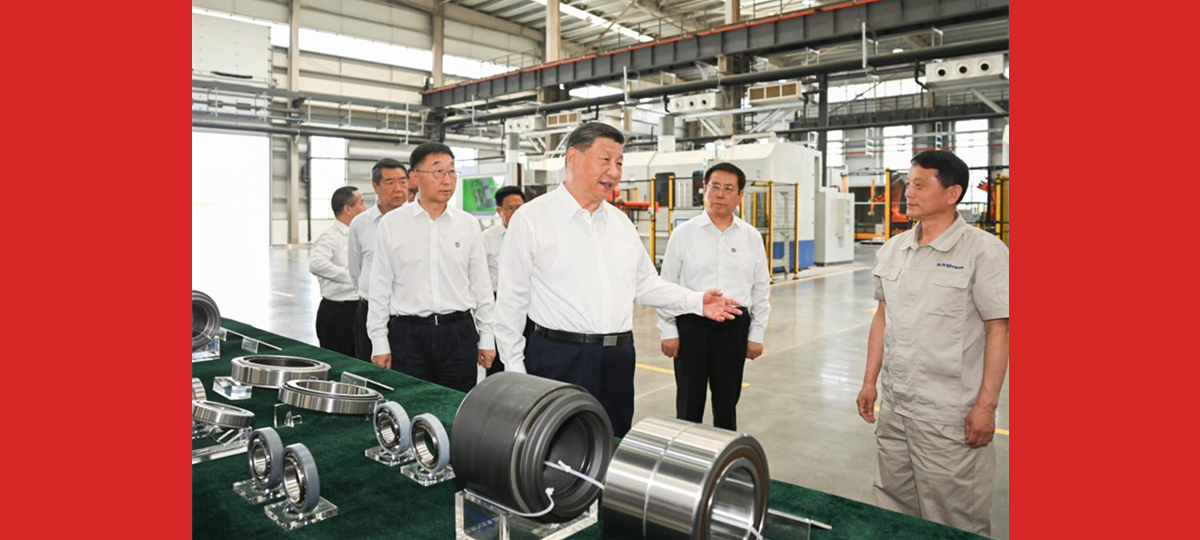 Xi Jinping inspeciona a cidade de Luoyang, no centro da China