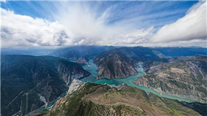 Capacidade instalada de barragens da China ocupa primeiro lugar no mundoAté dezembro de 2024, a China havia construído mais de 94.000 barragens, ocupando o primeiro lugar no mundo em termos de quantidade e capacidade instalada. 