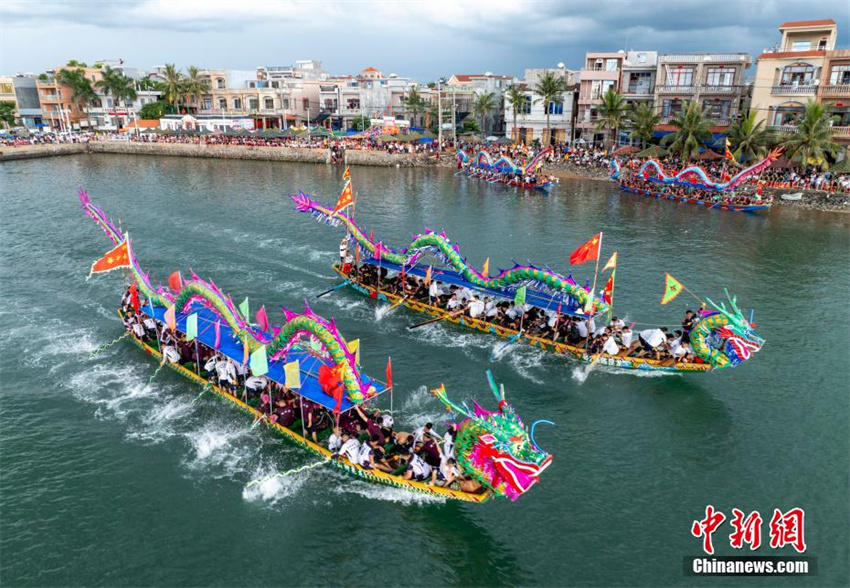 Hainan prepara cabeças de dragão para dar boas-vindas ao Festival do Barco-Dragão