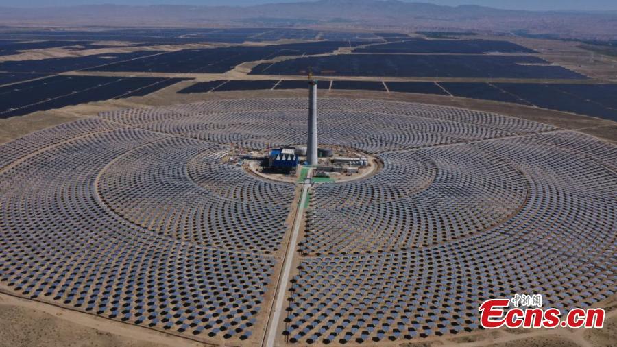 Projeto fotovoltaico e térmico de 1 milhão de quilowatts em construção em Qinghai