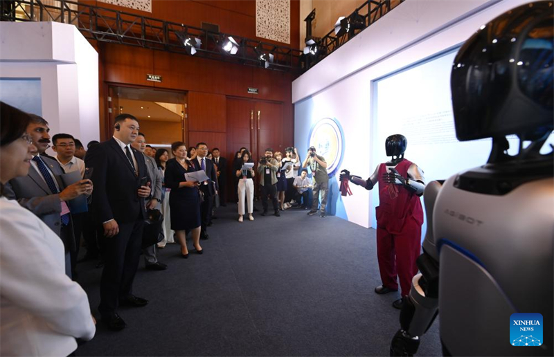 Fórum de Cooperação em Inteligência Artificial China-OCS é realizado em Tianjin, na China