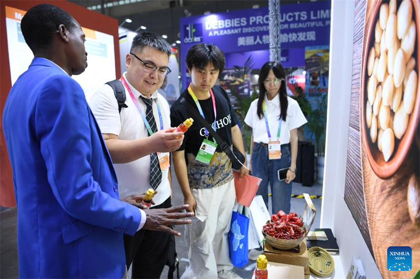 Começa exposição China-África com foco nas relações econômicas e novos acordos