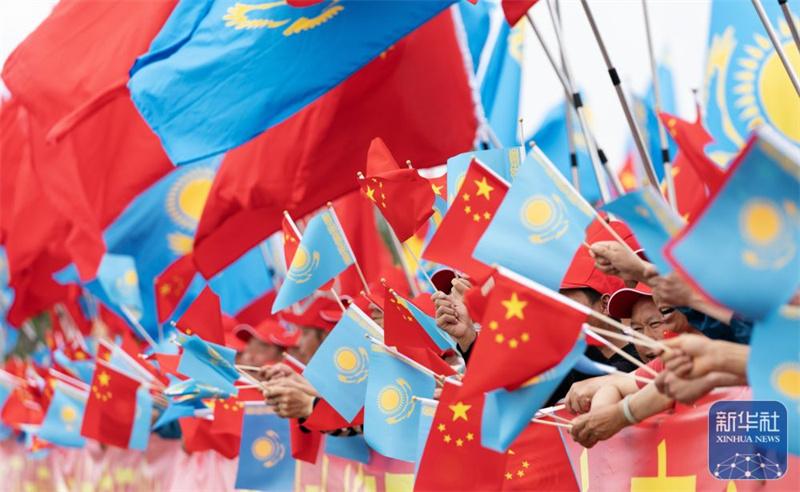 Xi Jinping chega a Astana para Cúpula China-Ásia Central