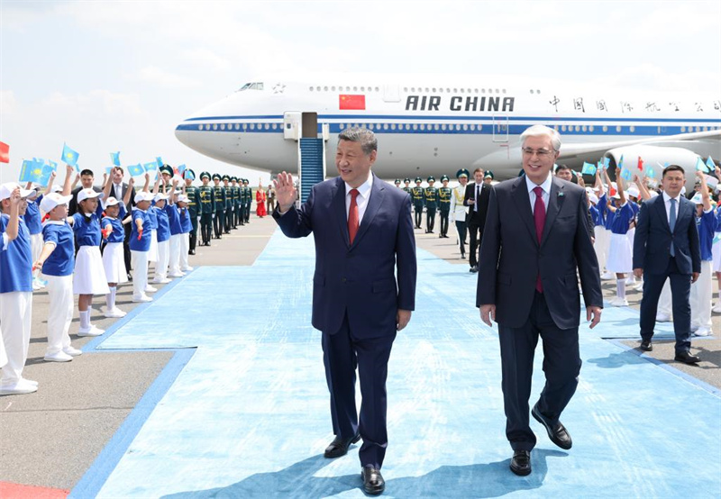 Xi Jinping chega a Astana para Cúpula China-Ásia Central