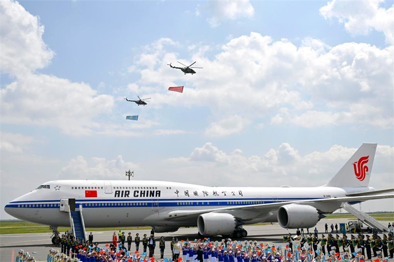 Xi Jinping chega a Astana para Cúpula China-Ásia Central
