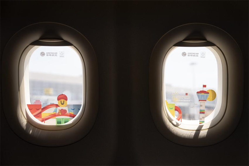 Juneyao Air lança primeiro voo temático da Legoland do mundo