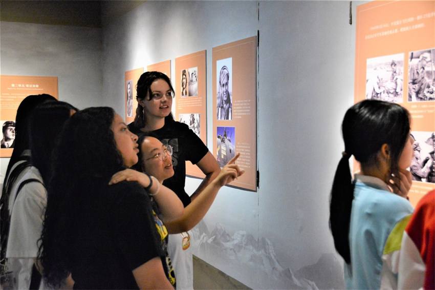 Exposição fotográfica sobre Tigres Voadores é inaugurada em Fujian