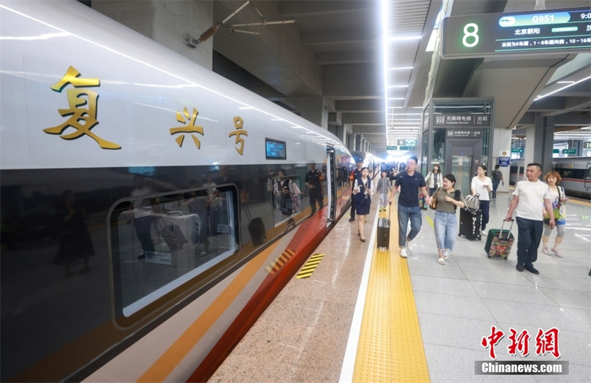 Transporte ferroviário chinês de verão inicia com estimativa de 953 milhões de passageiros