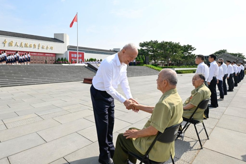 China marca 88º aniversário da resistência de toda a nação contra agressão japonesa