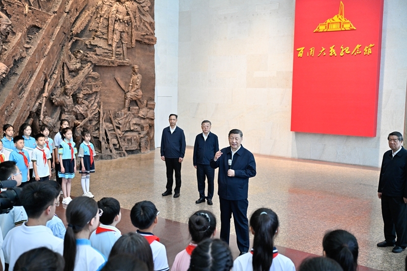 Xi Jinping enfatiza transformação da economia baseada em recursos e promoção da modernização chinesa durante visita de inspeção em Shanxi