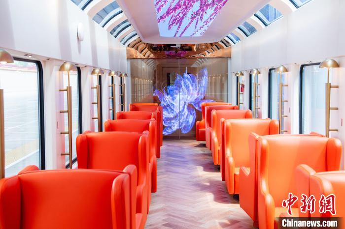 Interior do trem "Starlight Yanzhao". Foto: China Railway Beijing Group Co.,Ltd.