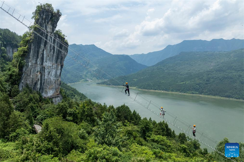 China: Enshi integra eventos esportivos com turismo para impulsionar revitalização rural
