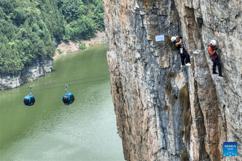China: Enshi integra eventos esportivos com turismo para impulsionar revitalização rural