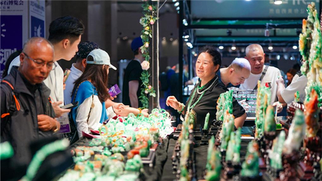 Exposição Internacional de Pedras da China (Kunming) 2025 é inaugurada em Yunnan
