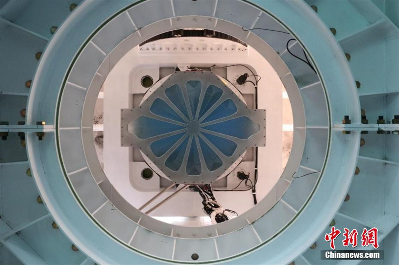 Telescópio no teto do mundo inicia busca pelas ondulações mais antigas do Big Bang