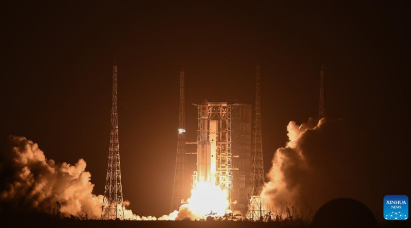 China lança nave de carga Tianzhou-9 para enviar suprimentos para a estação espacial