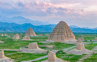 Viagem por 800 anos: Descobrindo os Túmulos Imperiais de Xixia