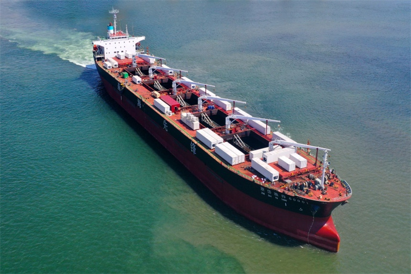 China entrega primeiro navio-plataforma de cultivo marinho de 80 mil toneladas