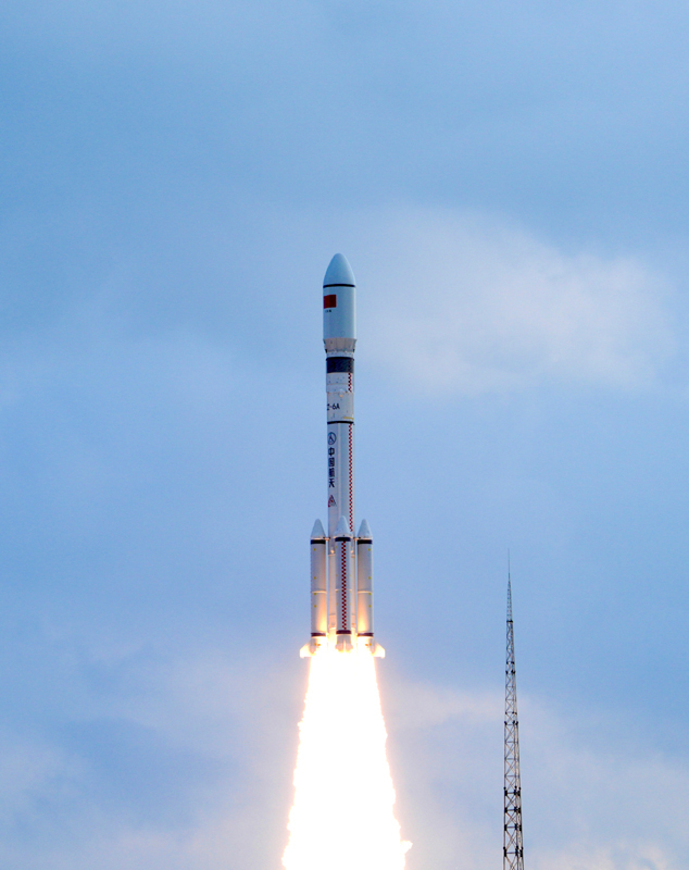 China lança grupo de satélites de internet com sucesso