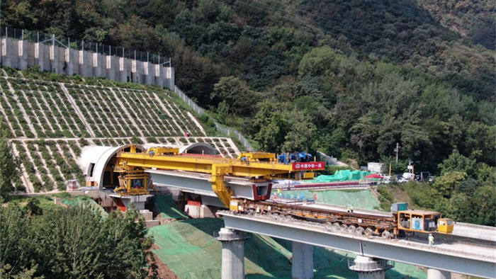 Conclusão da instalação de todas as pontes da ferrovia de alta velocidade Xi’an-Ankang