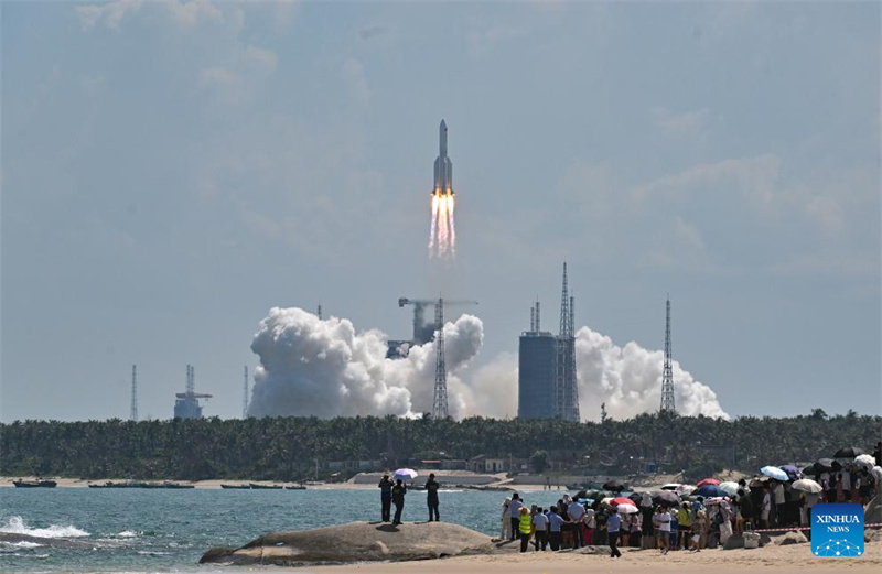 China lança novo grupo de satélites de internet