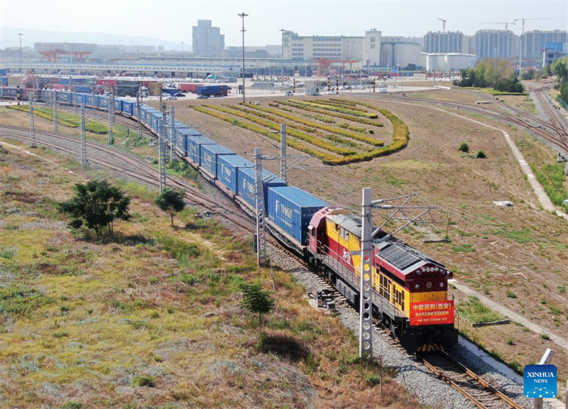 Número total de trens de carga China-Europa partindo de Xi'an ultrapassa 30.000