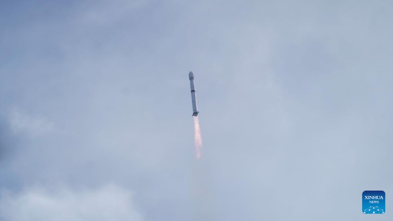 China lança com sucesso novo satélite de teste