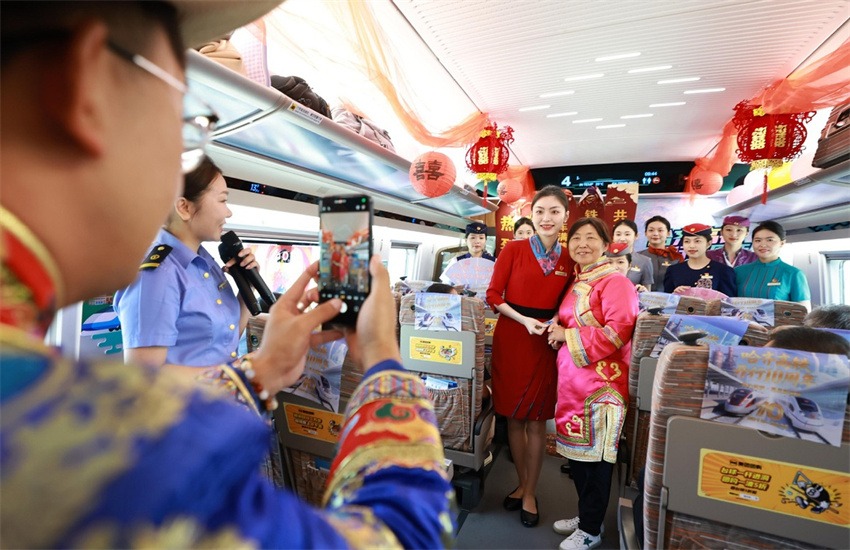 Ferrovia de alta velocidade mais ao norte da China comemora 10º aniversário