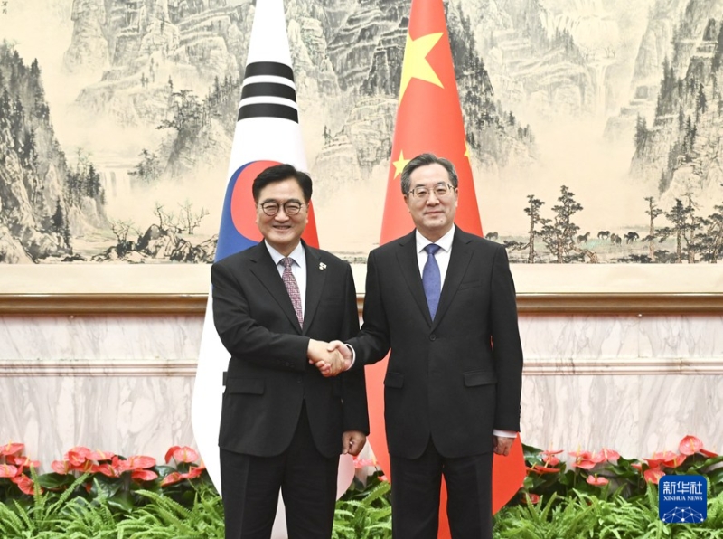 Vice-premiê chinês se reúne com presidente do Laos e presidente da Assembleia Nacional da República da Coreia