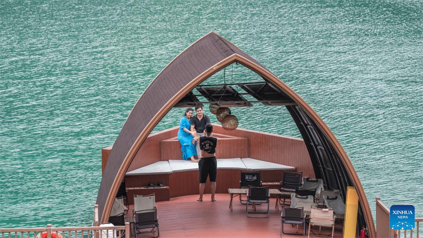 Fujian: turismo ecológico impulsiona economia local na vila de Xiongjiang