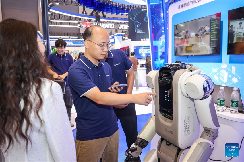 Exposição Mundial da Indústria Inteligente 2025 realizada em Chongqing, sudoeste da China