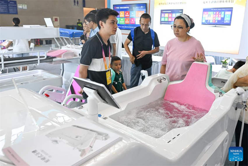 Exposição Mundial da Indústria Inteligente 2025 realizada em Chongqing, sudoeste da China