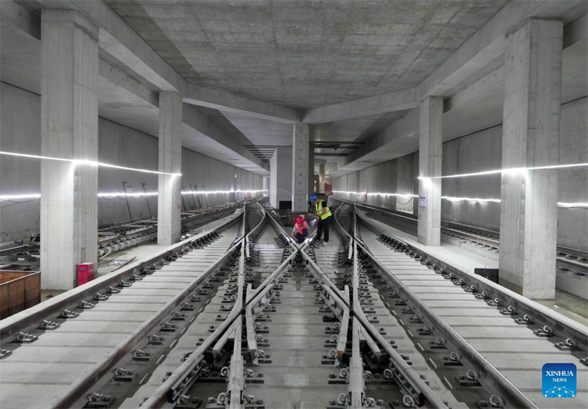 Rede de metrô aumenta em Shijiazhuang, norte da China