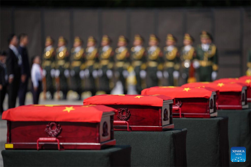 Restos mortais de 30 mártires chineses da Guerra da Coreia enterrados na terra natal