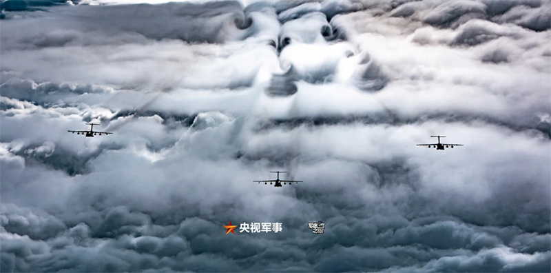 Força Aérea Chinesa lança superprodução visual